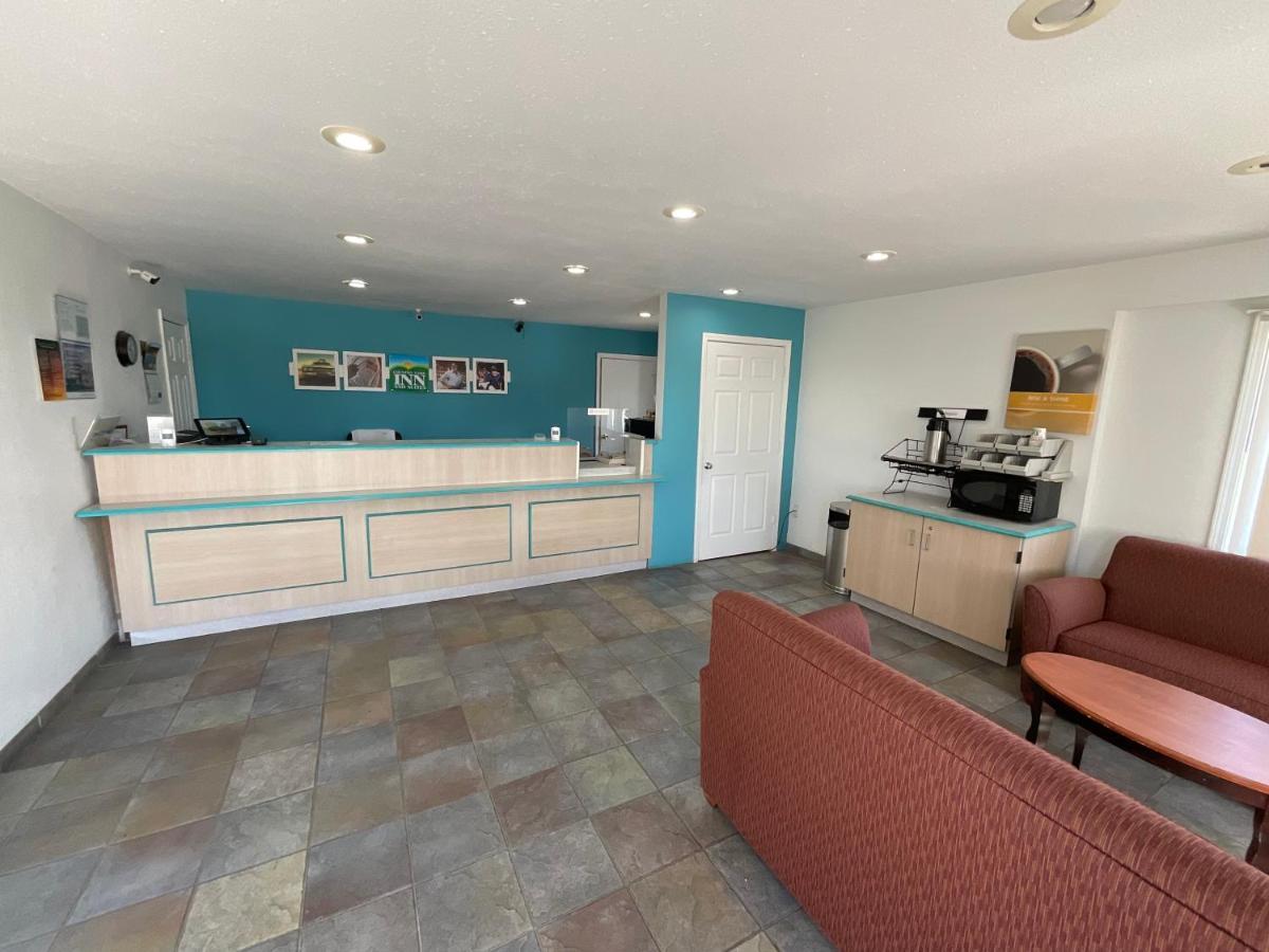 Country Yard Inn And Suites 赛克斯顿 外观 照片